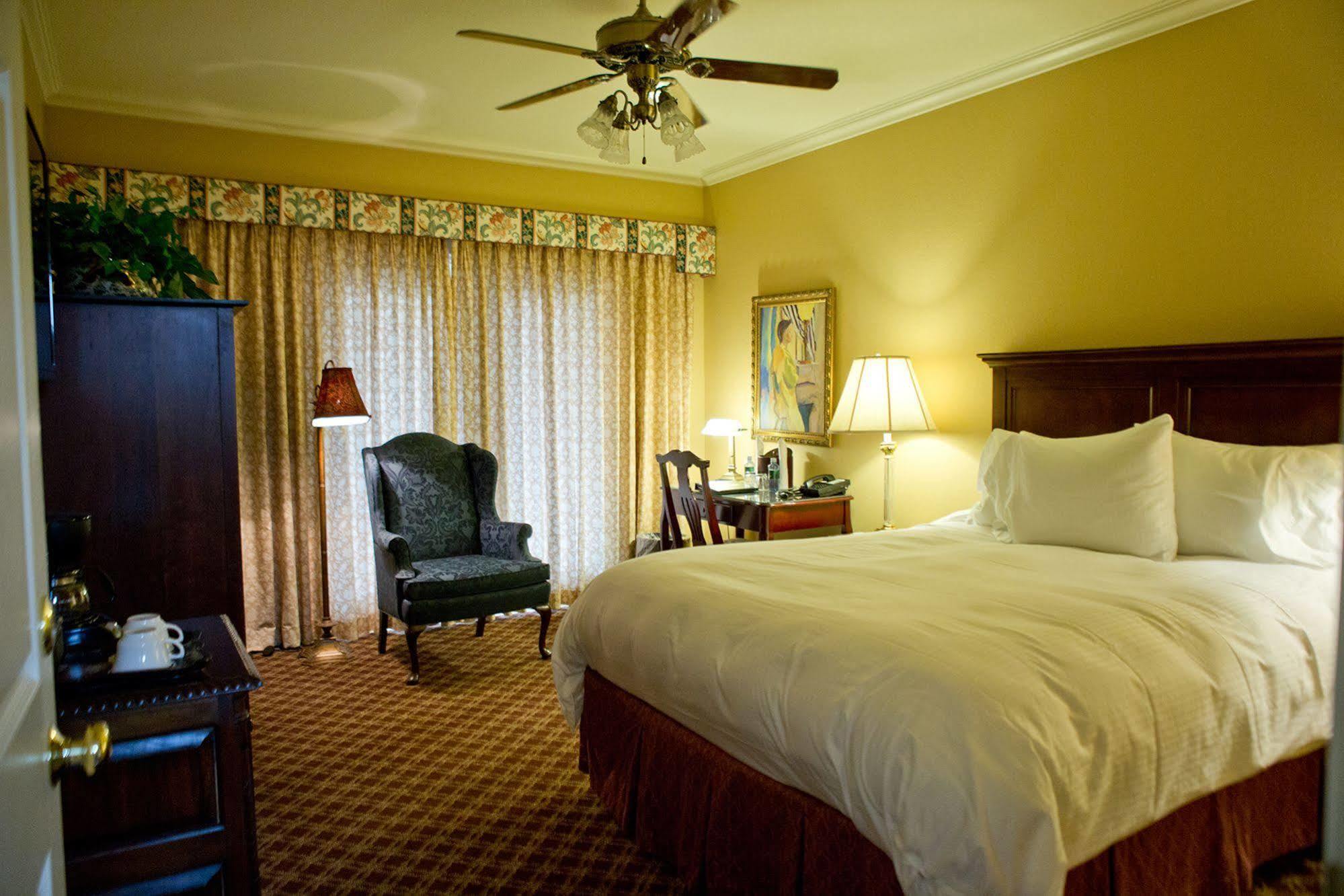 The Sanford House Inn & Spa Arlington Exterior foto